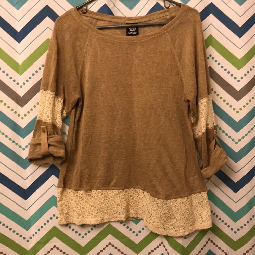 Dillard’s tan blouse with lace